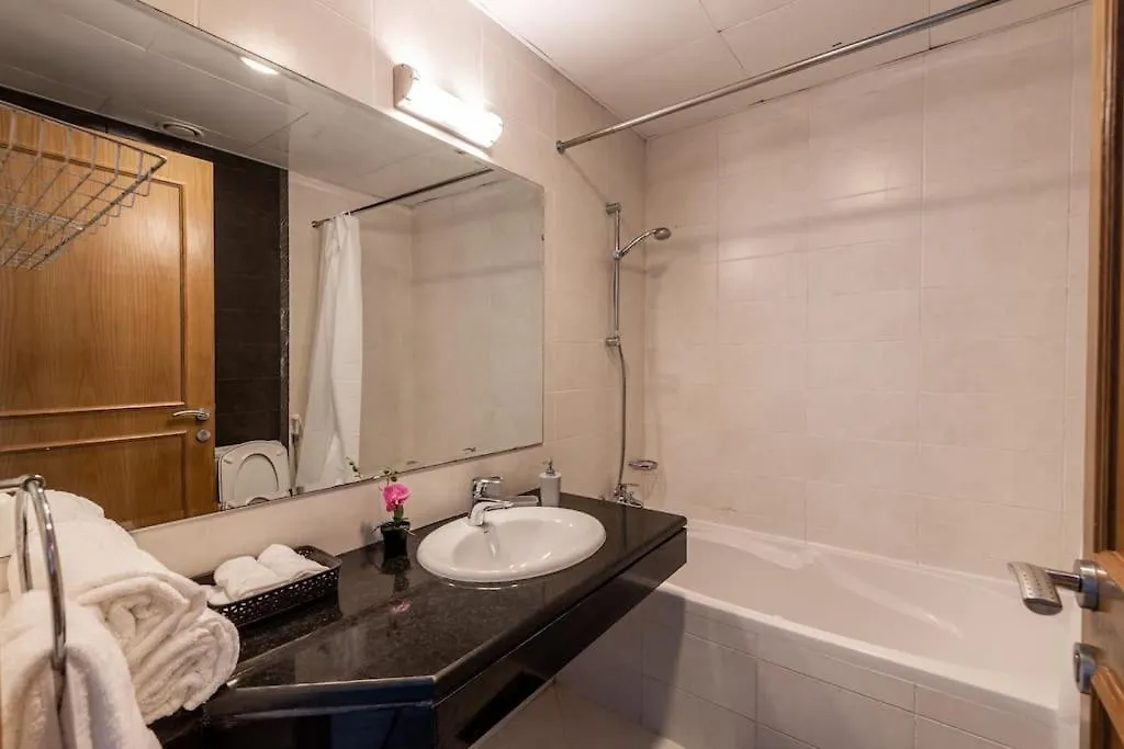 Apartment Super 2 Bedroom Sea Front Abu Dhabi
